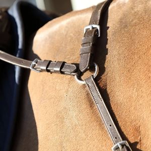 Shires Velociti RAPIDA Ergonomic Breastplate (Havana)