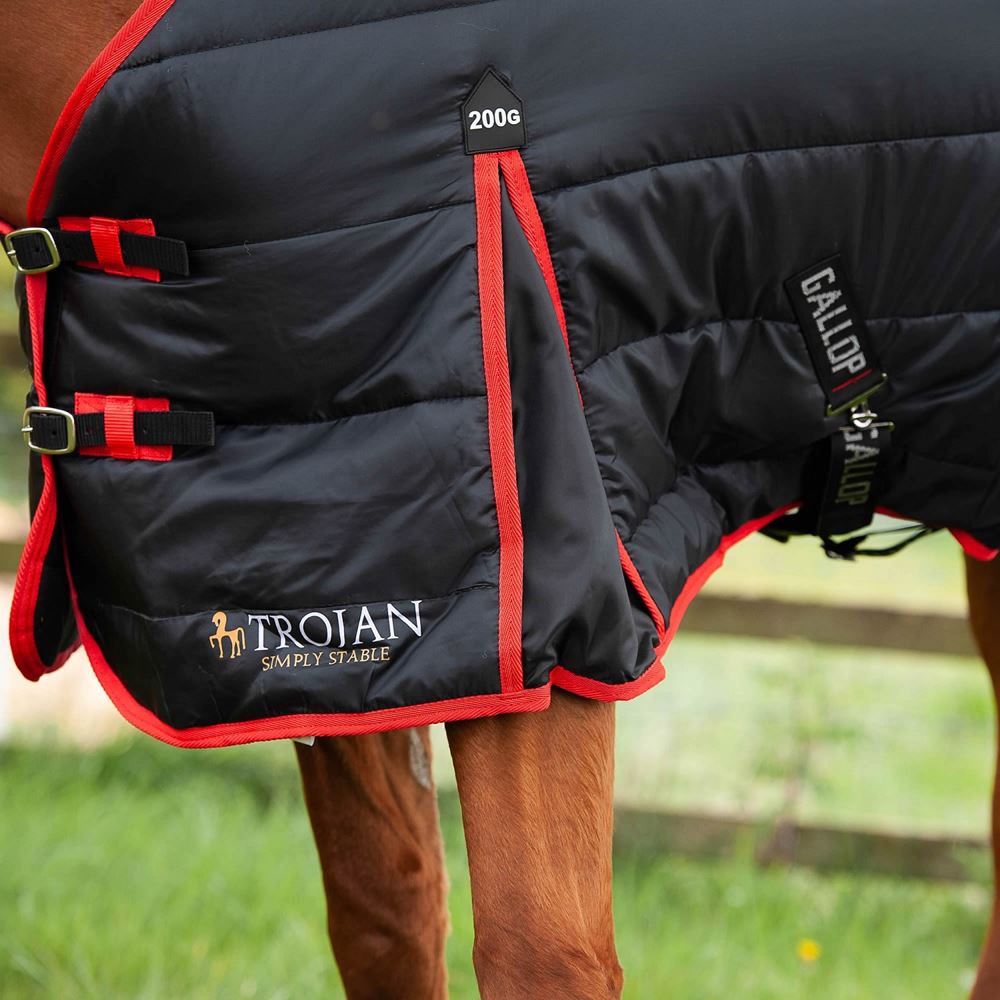 Gallop Trojan 200 Stable Rug (Black/Red)